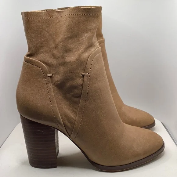Gibson Latimer Soft Leather Heeled Ankle Booties - Picture 2 of 10